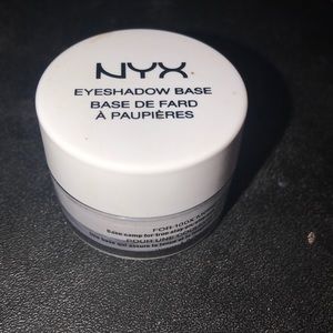 NYX eyeshadow base
